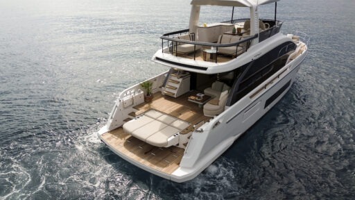 Azimut launches fly 62 to revolutionize flybridge world