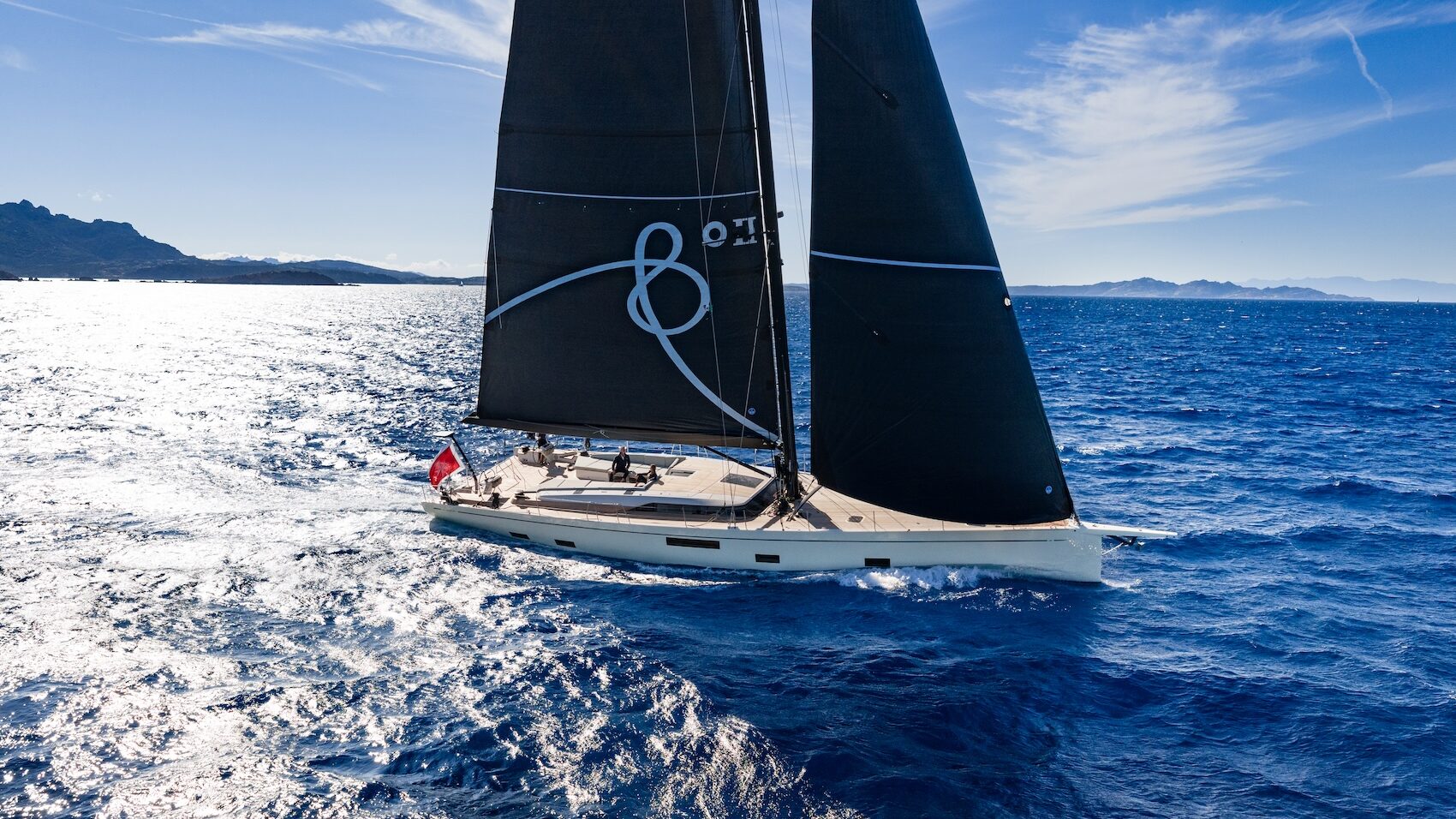 Grand Soleil Plus 80 Long Cruise, the flagship without borders