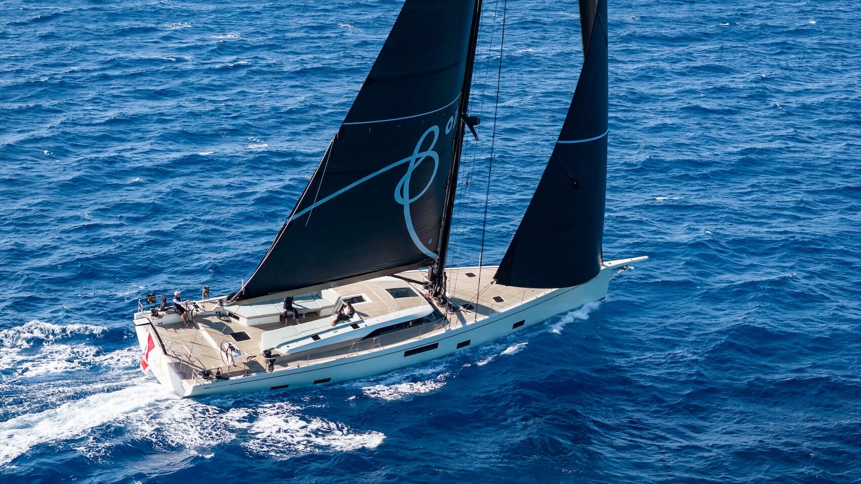 Grand Soleil Plus 80 Long Cruise, the flagship without borders