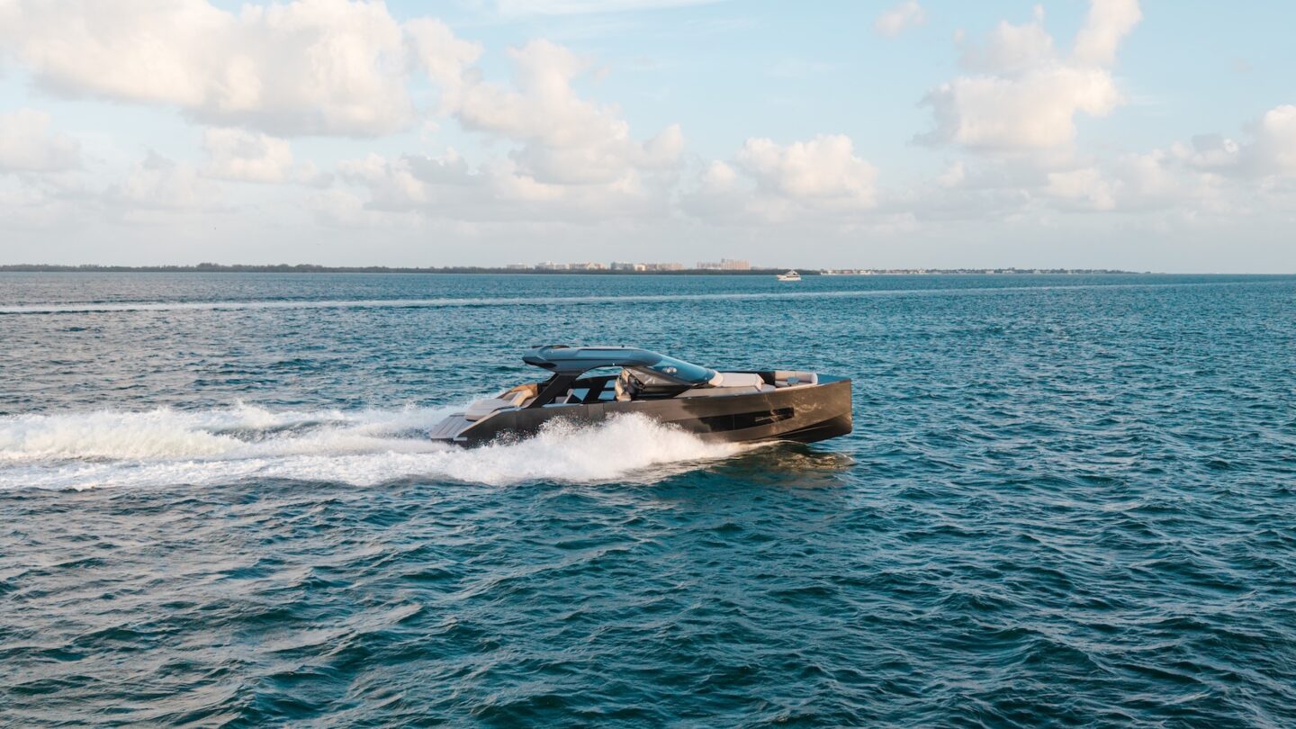 Manari 52: a custom chase boat for a cutting-edge megayacht