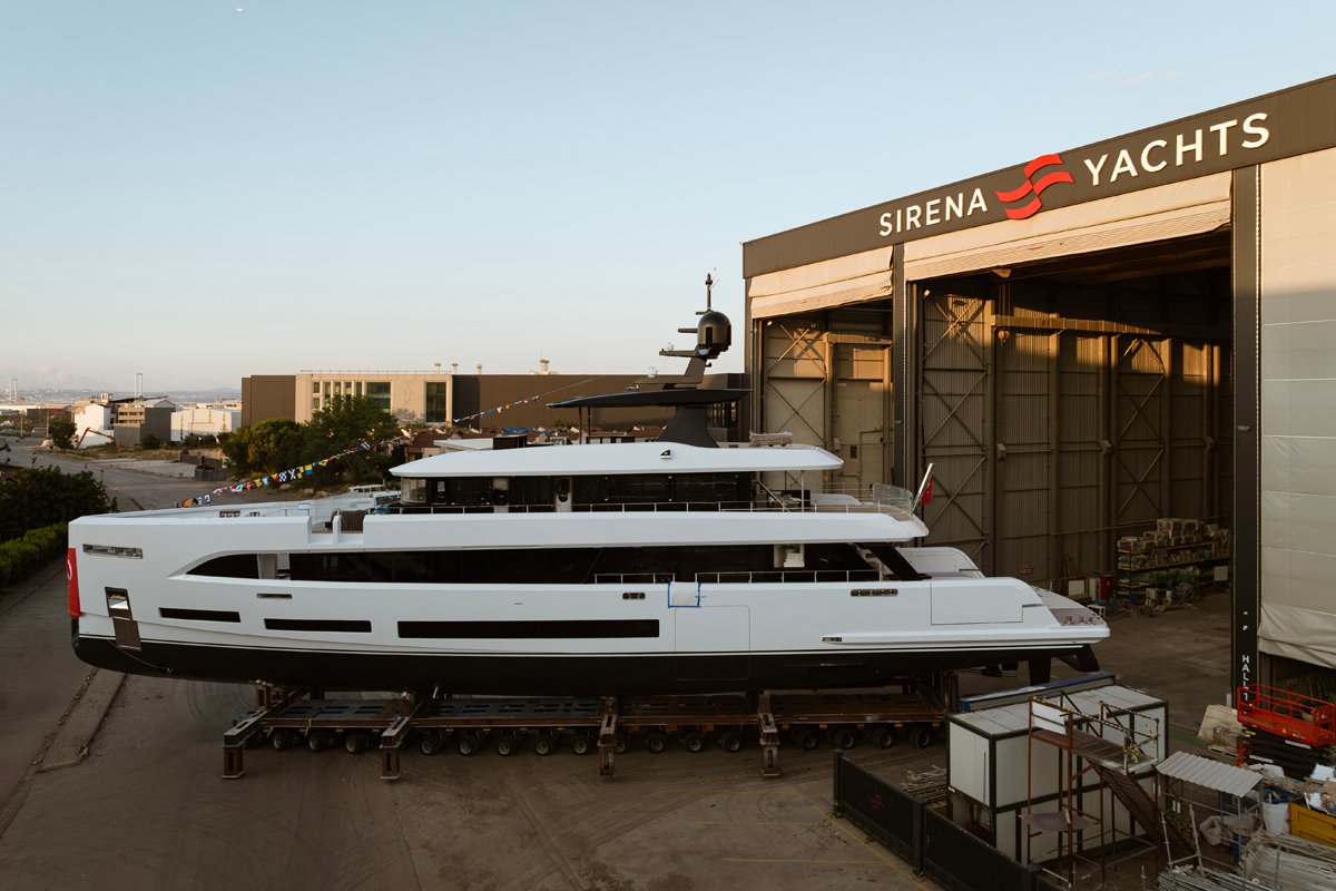 Varo del Sirena Superyachts 42M