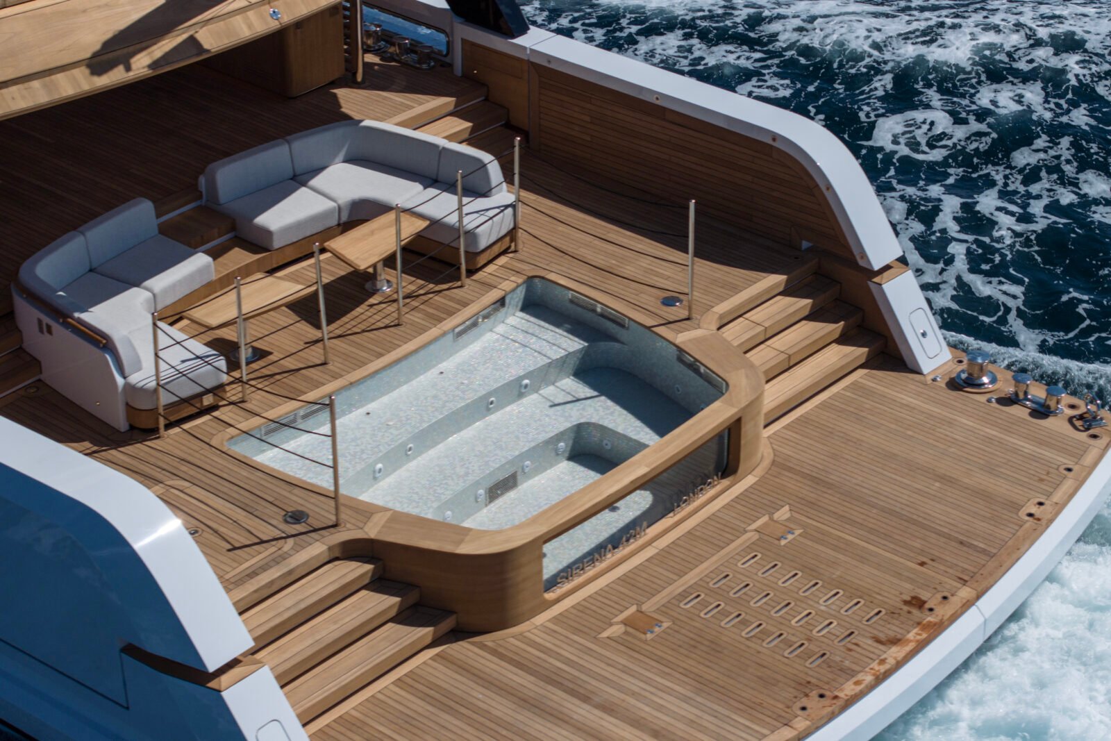 sirena 42M beach club sirena 42M beach club