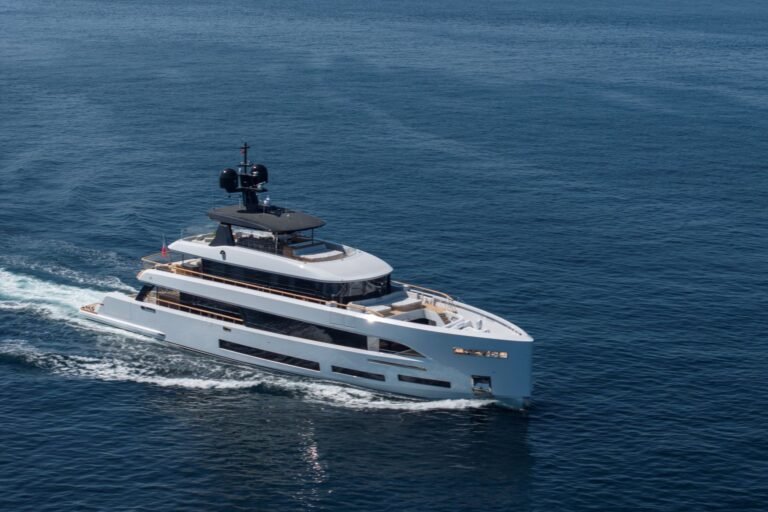 sirena 42 M copertina
